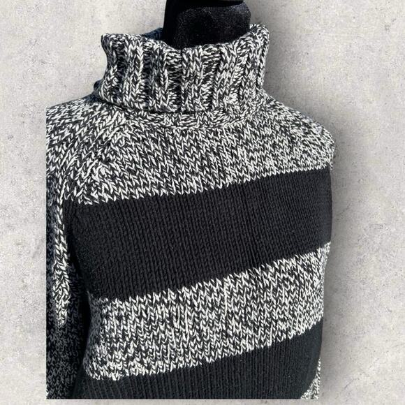 Liz Claiborne women’s M cotton acrylic blend chunky knit stripe sweater - Picture 1 of 7